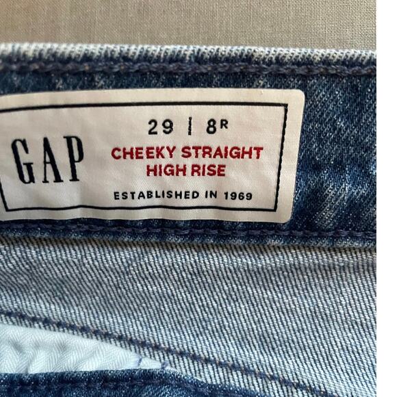 Gap Cheeky Straight High Rise Button Fly Medium Wash Size 8/29 Regular - Picture 5 of 7